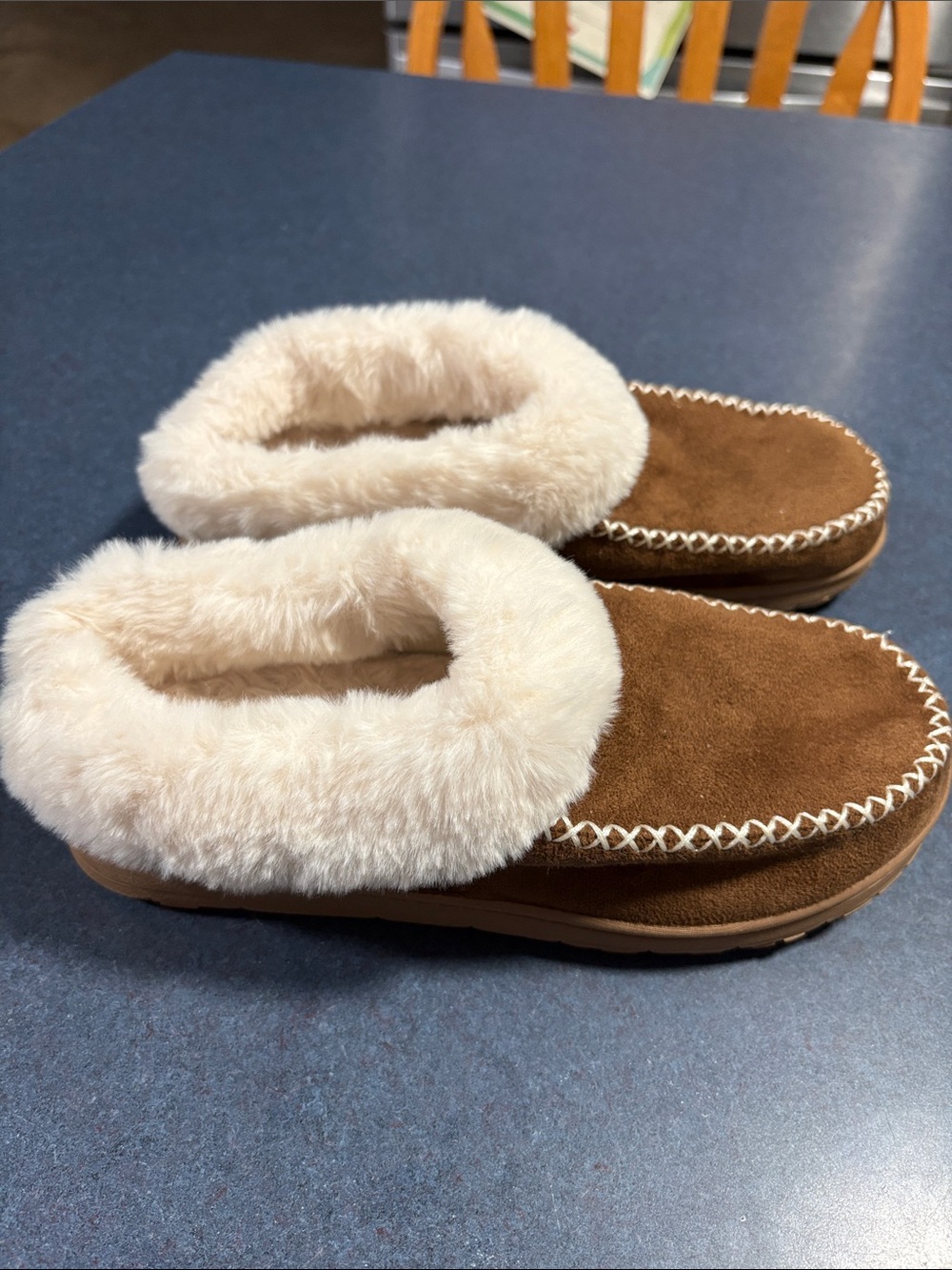 dearfoams Brown Suede Faux Fur Lined Slippers